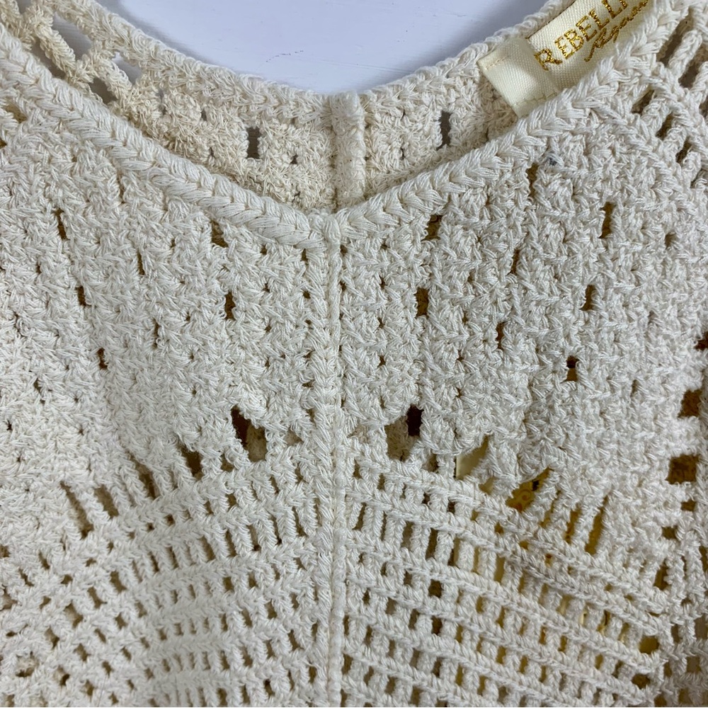 NWT Rebellion Women Sz M Cherry Crochet Knit Crop Top Tank Festival Boho Cute - Picture 7 of 13